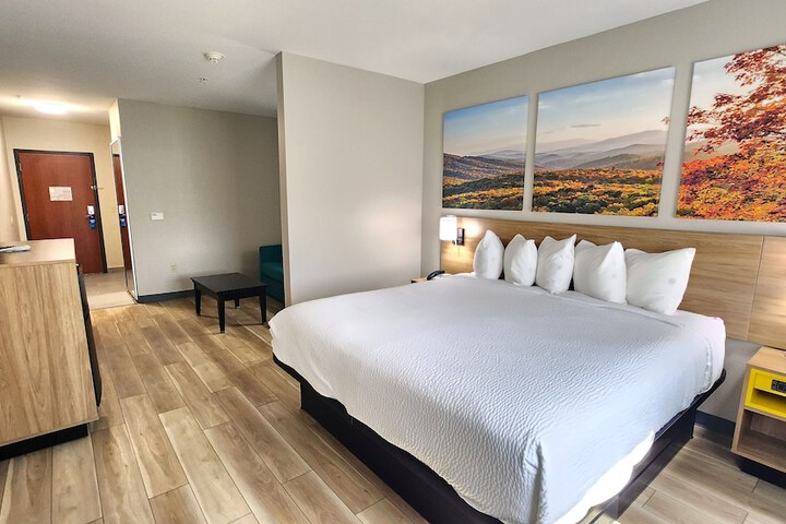 Room 18 of 20