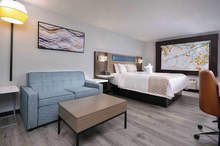 Room 40 of 118