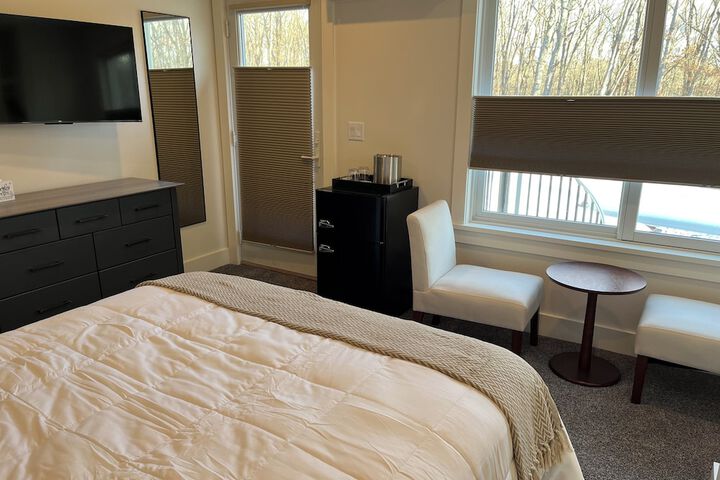 Room 56 of 73