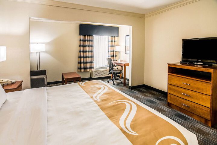 Room 35 of 44