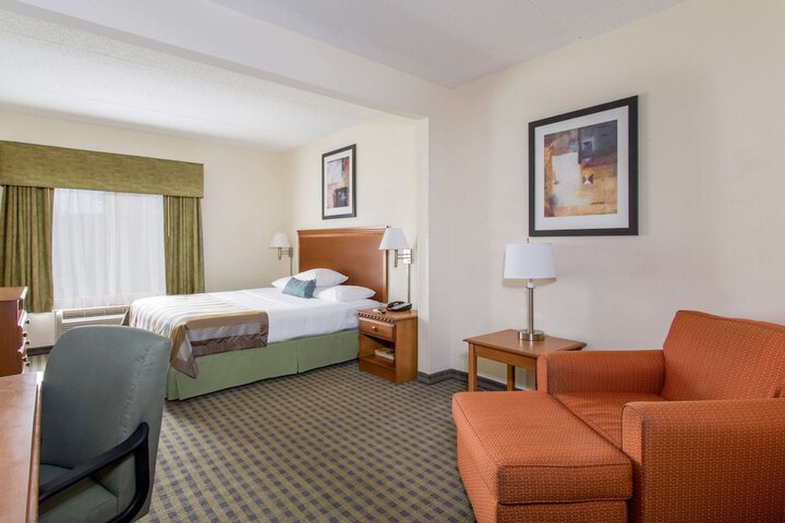 Room 8 of 21
