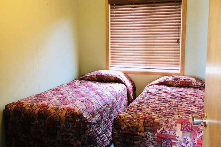 Room 42 of 75