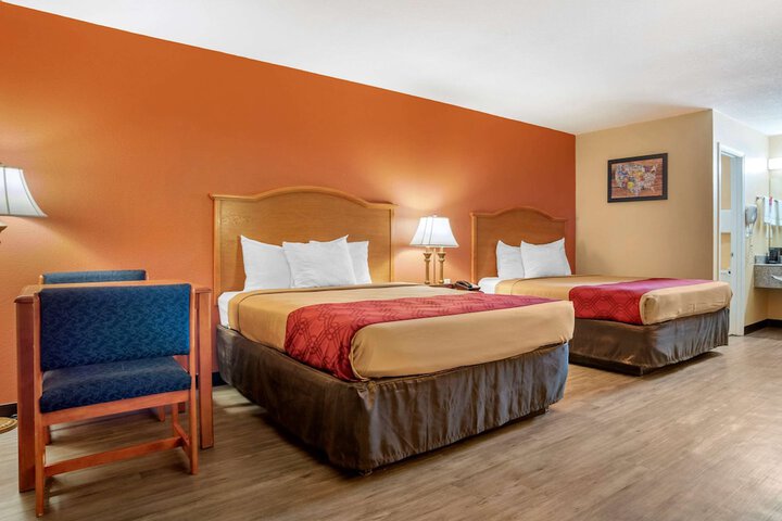 Room 15 of 20