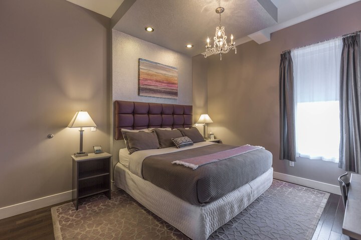 Room 5 of 36