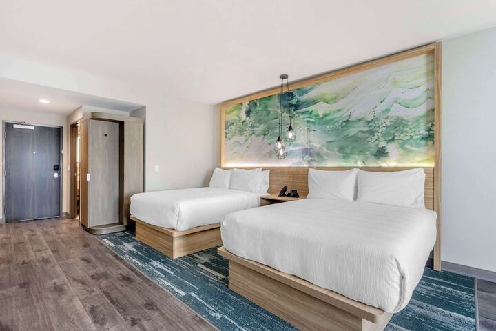 Room 28 of 46