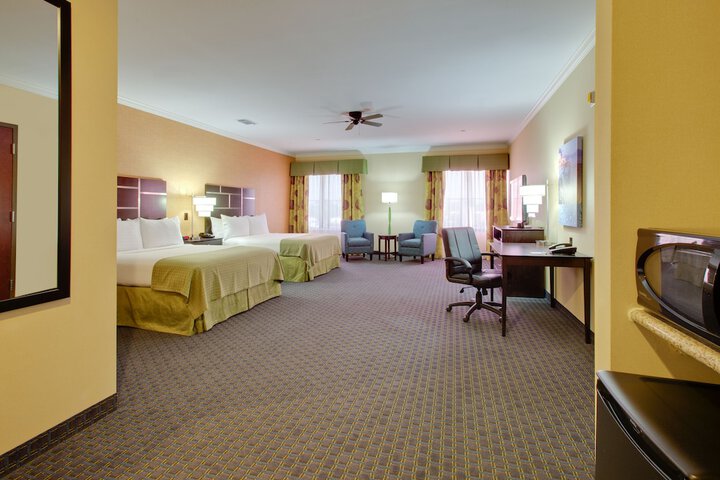 Room 10 of 19
