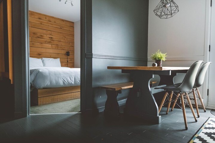 Room 55 of 62