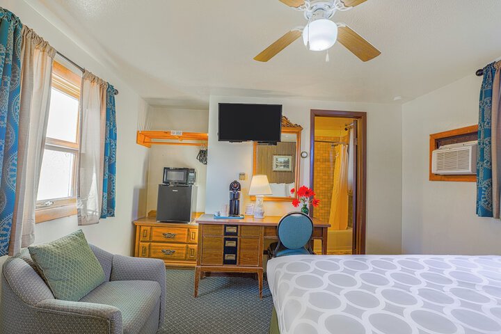 Room 37 of 48