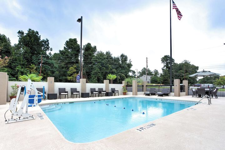 Pool 4 of 30