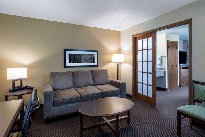 AmericInn by Wyndham Two Harbors Near Lake Superior