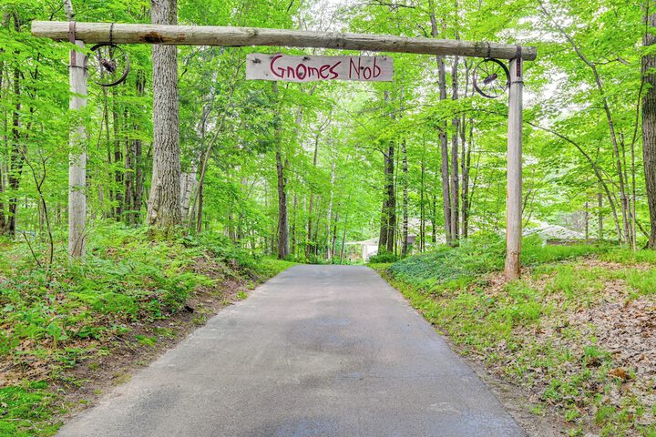 Lakefront Home w / Private Beach in Rhinelander!