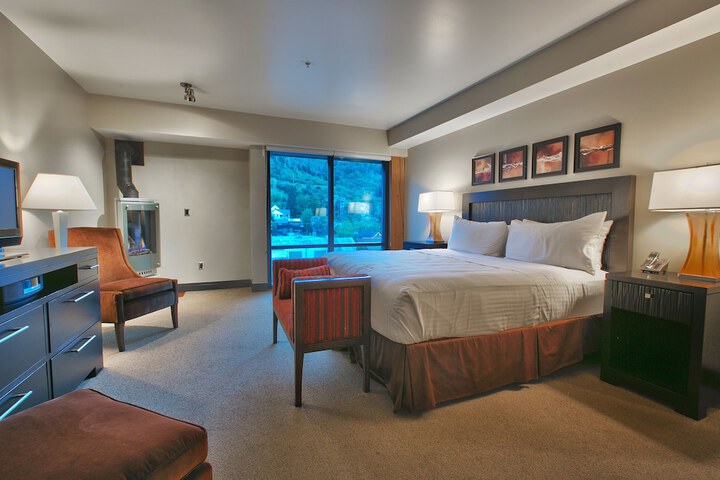 Room 34 of 57