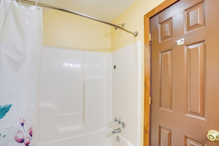Pet-friendly Jefferson Home Near Lake O the Pines
