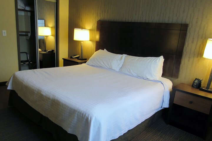 Room 47 of 118