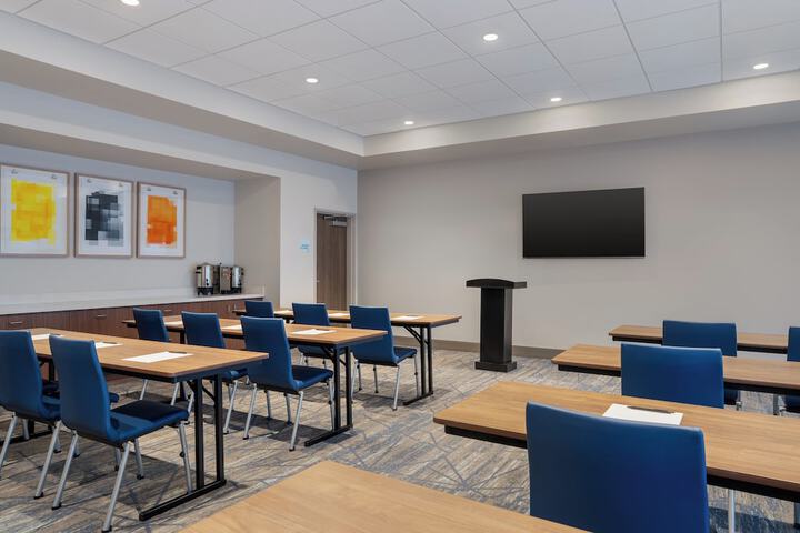 Holiday Inn Express & Suites Linden – Newark South by IHG