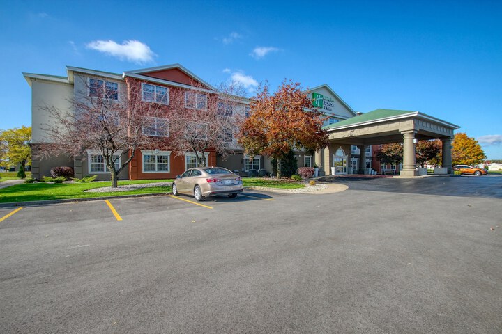 Hotel 8 of 81