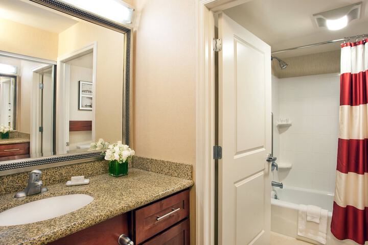 Room 21 of 30