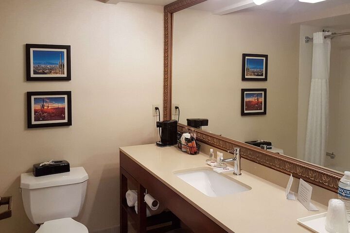 Room 21 of 35