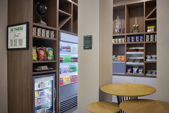 Holiday Inn Hotel & Suites Oakville at Bronte by IHG