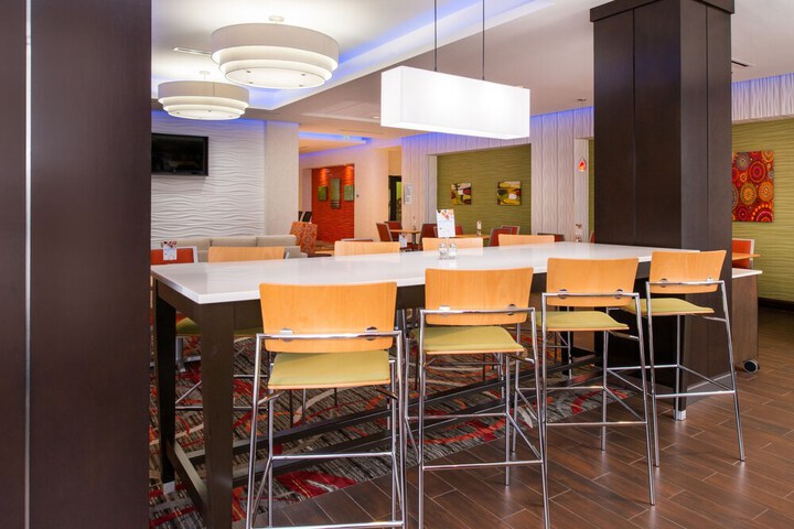 Holiday Inn Express & Suites Monroe by IHG
