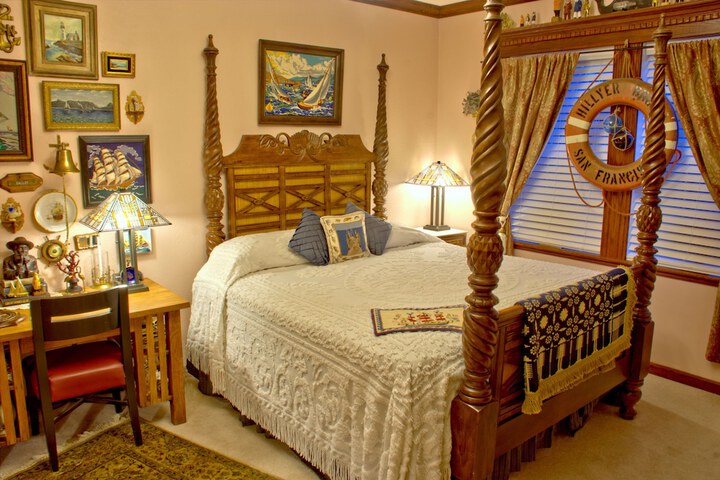 Room 82 of 171