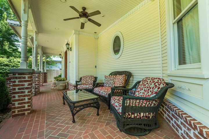 The Victoria B & B