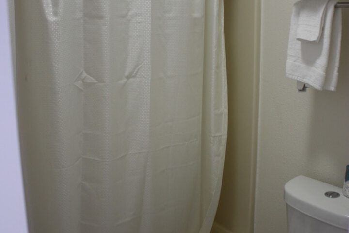 Room 18 of 37