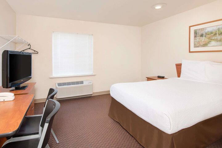 Room 22 of 25