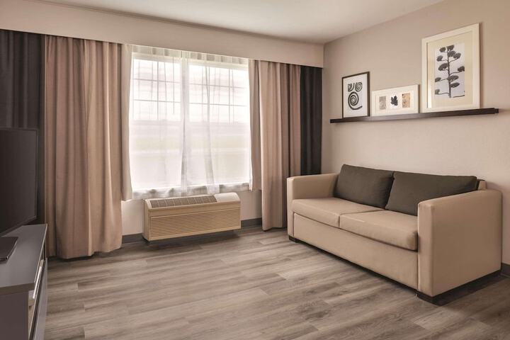 Room 48 of 58