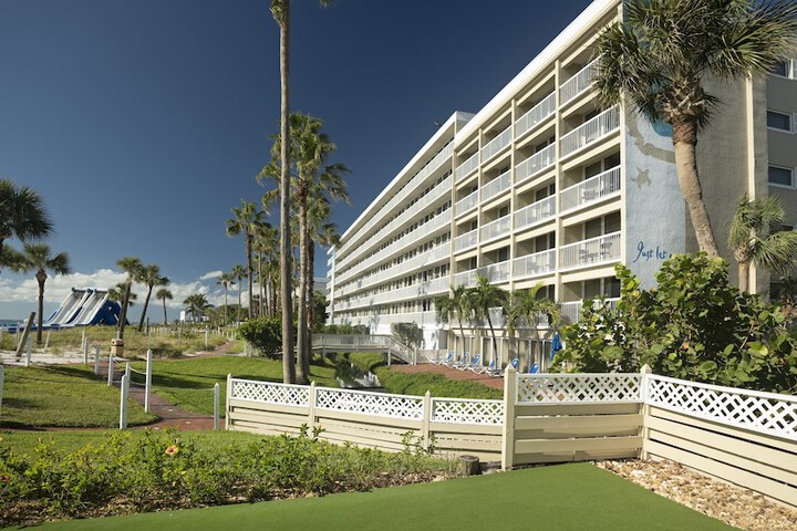 Island Grand at TradeWinds