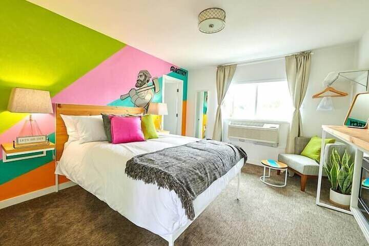 Room 30 of 58