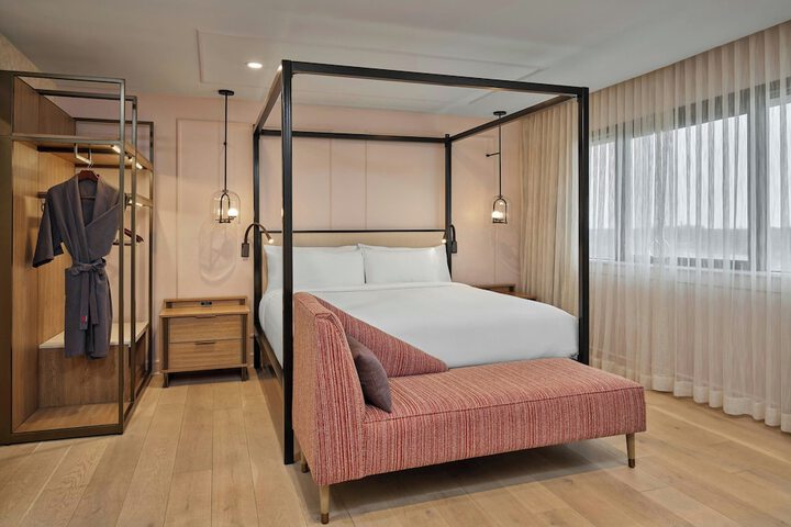 Room 54 of 161