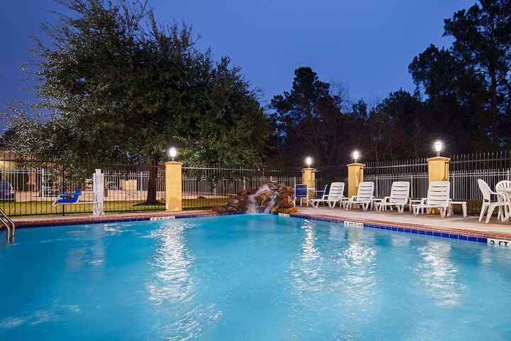 Pool 4 of 55