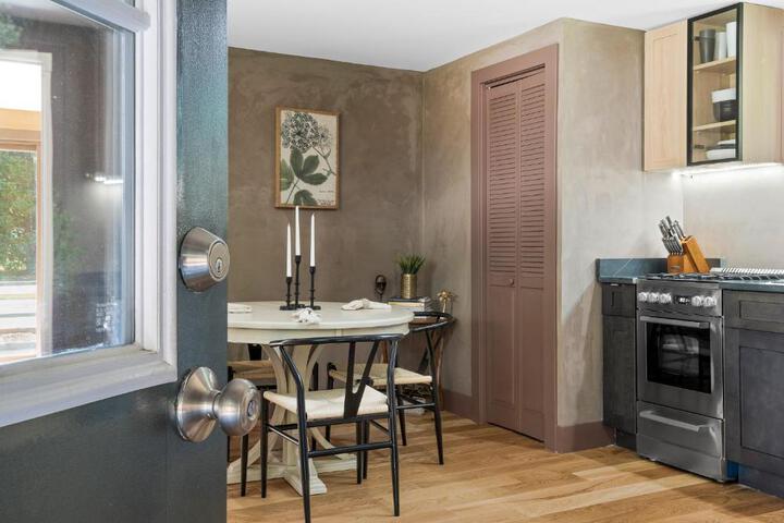 Bronze Suite