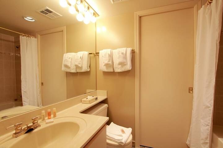 Room 15 of 32