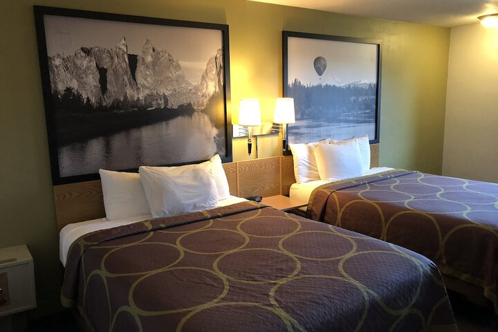 Room 26 of 28