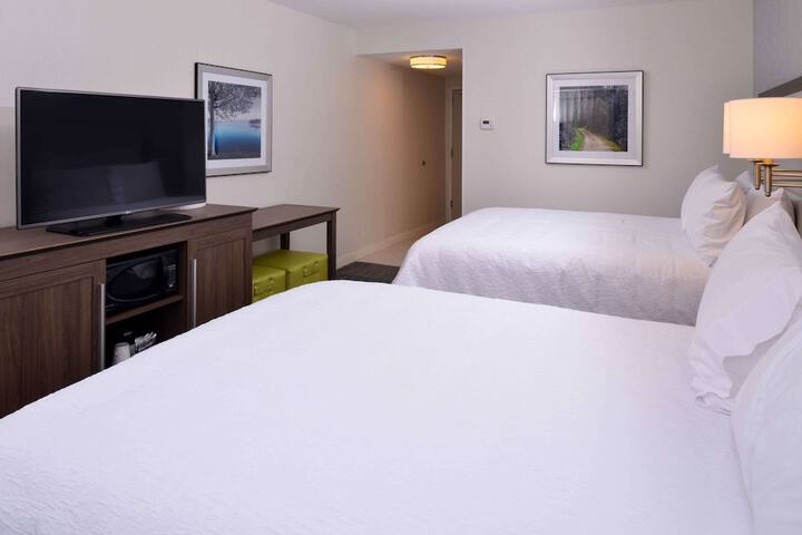 Room 22 of 34