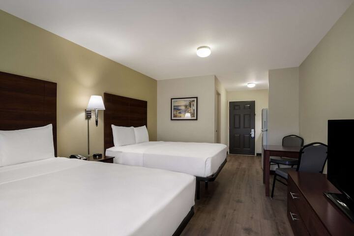 Room 40 of 61