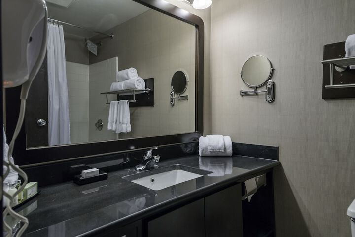 Causeway Bay Hotel