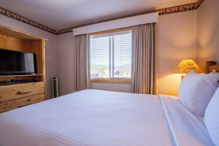 Red Wolf Lodge at Olympic Valley
