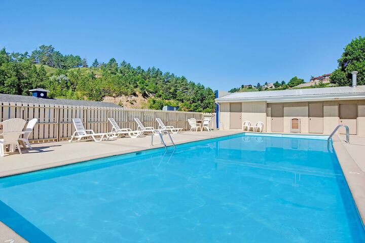Pool 3 of 24