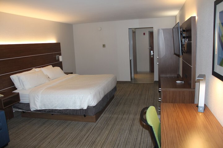 Room 34 of 58
