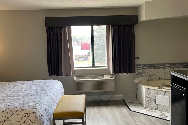 Room 43 of 56
