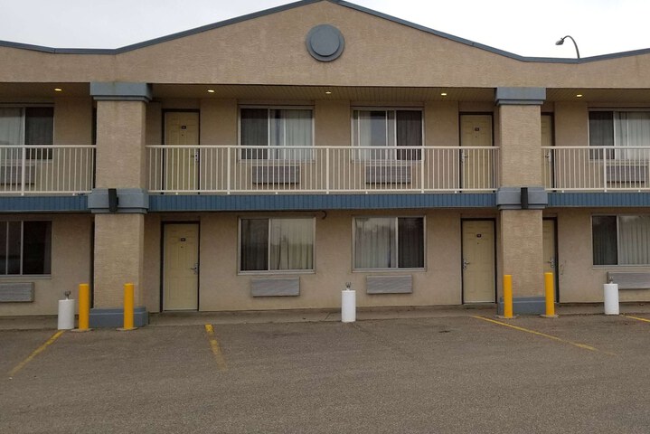 Hotel 3 of 27