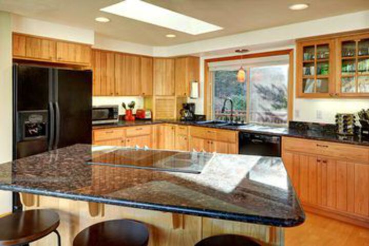 Prospectors Bend - Two Bedroom Home with Hot Tub