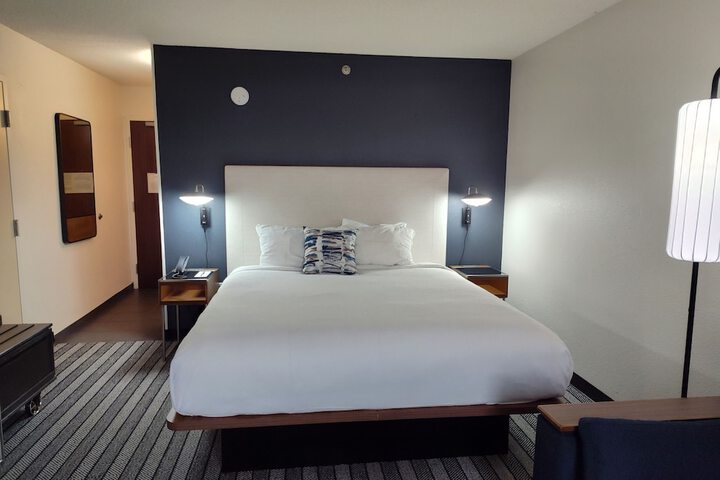 Courtyard Flint by Marriott