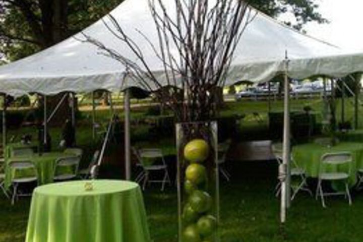 Edgewater Inn & Riverside Grill