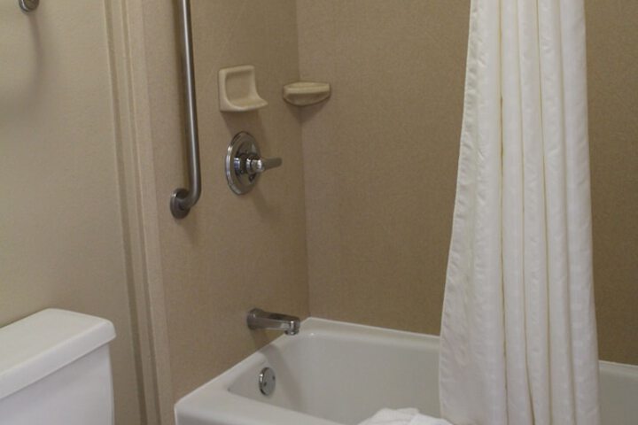 Room 14 of 25