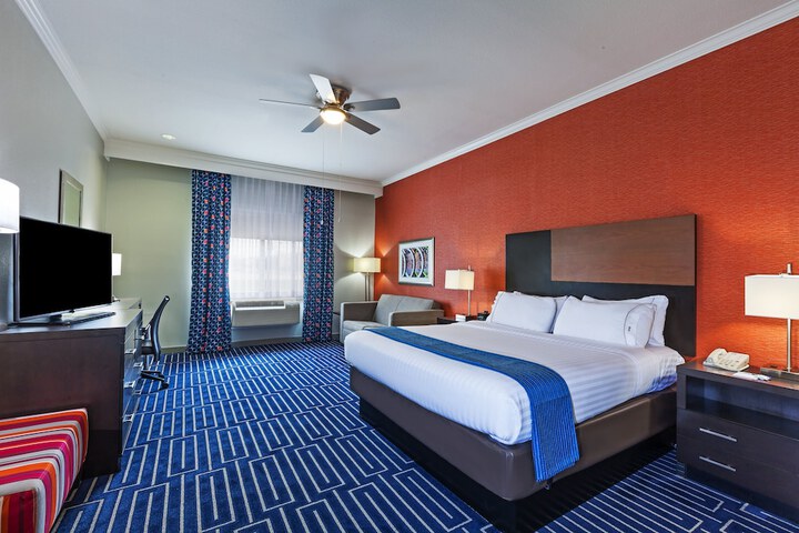 Room 27 of 57