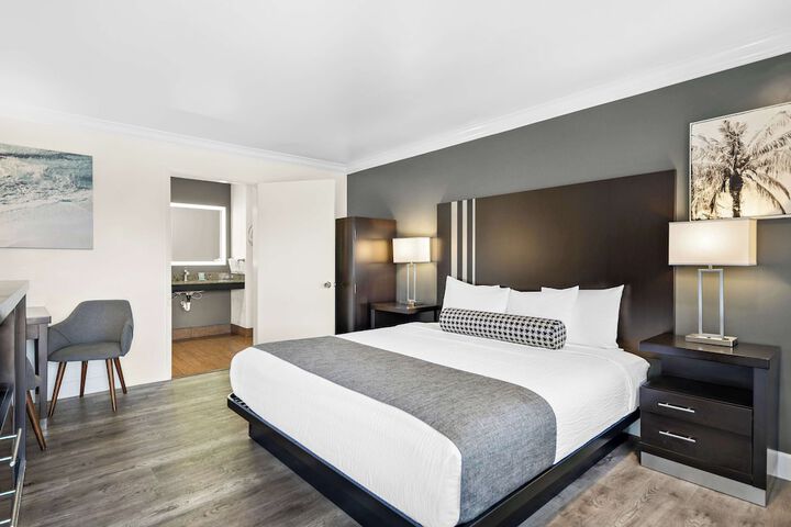 Room 34 of 55